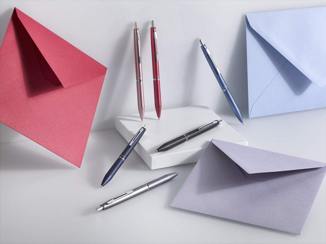 Długopis olejowy 1mm na prezent koralowy róż Premium Arco 1000 PILOT