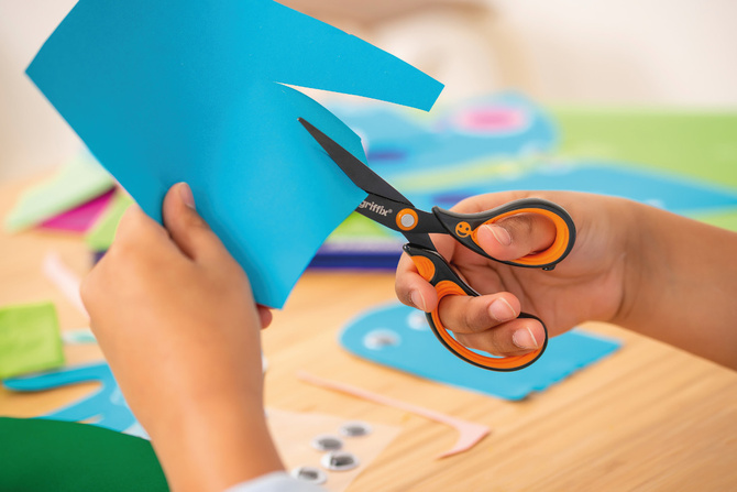 Nożyczki GRIFFIX tytanowe dla leworęcznych 14,5cm PELIKAN