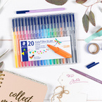 Pisaki flamastry mazaki trójkątne plastikowym etui Triplus 20szt STAEDTLER
