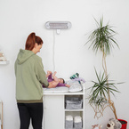 Grzejnik dla niemowląt na stojaku 2w1 timer pilot 350W/700W HeatCare+ REER